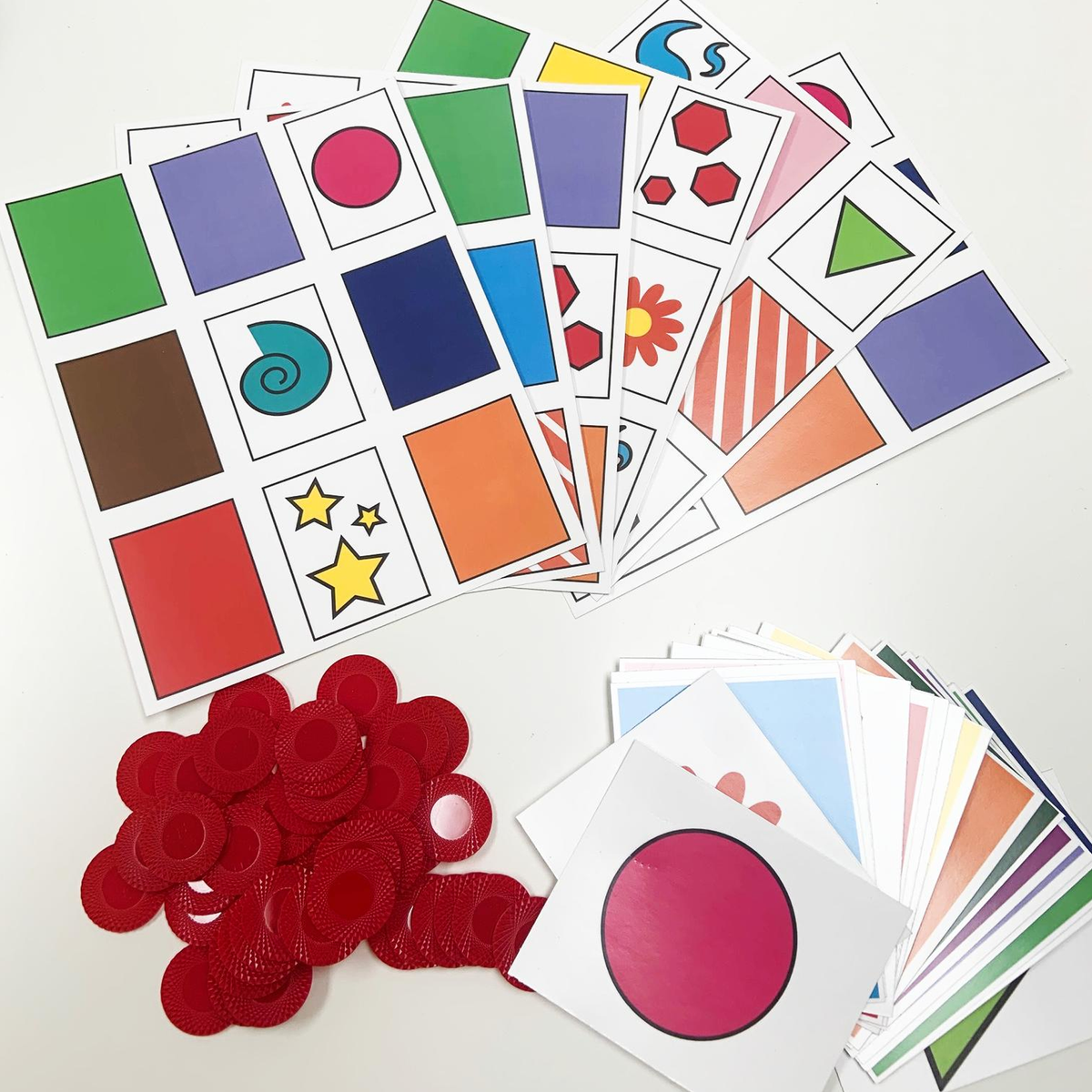 Jeu de bingo des couleurs plastifié